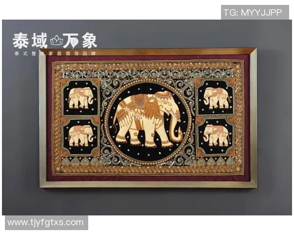 客厅足球球星挂画装饰，打造动感空间氛围，展现球场激情与力量