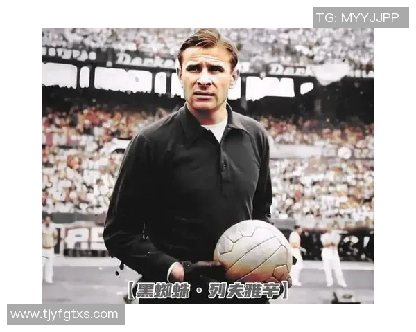 全球足球历史前百球星排名揭晓 这些传奇人物塑造了足坛辉煌历史 全球足球历史前百球星排名揭晓 这些传奇人物塑造了足坛辉煌历史